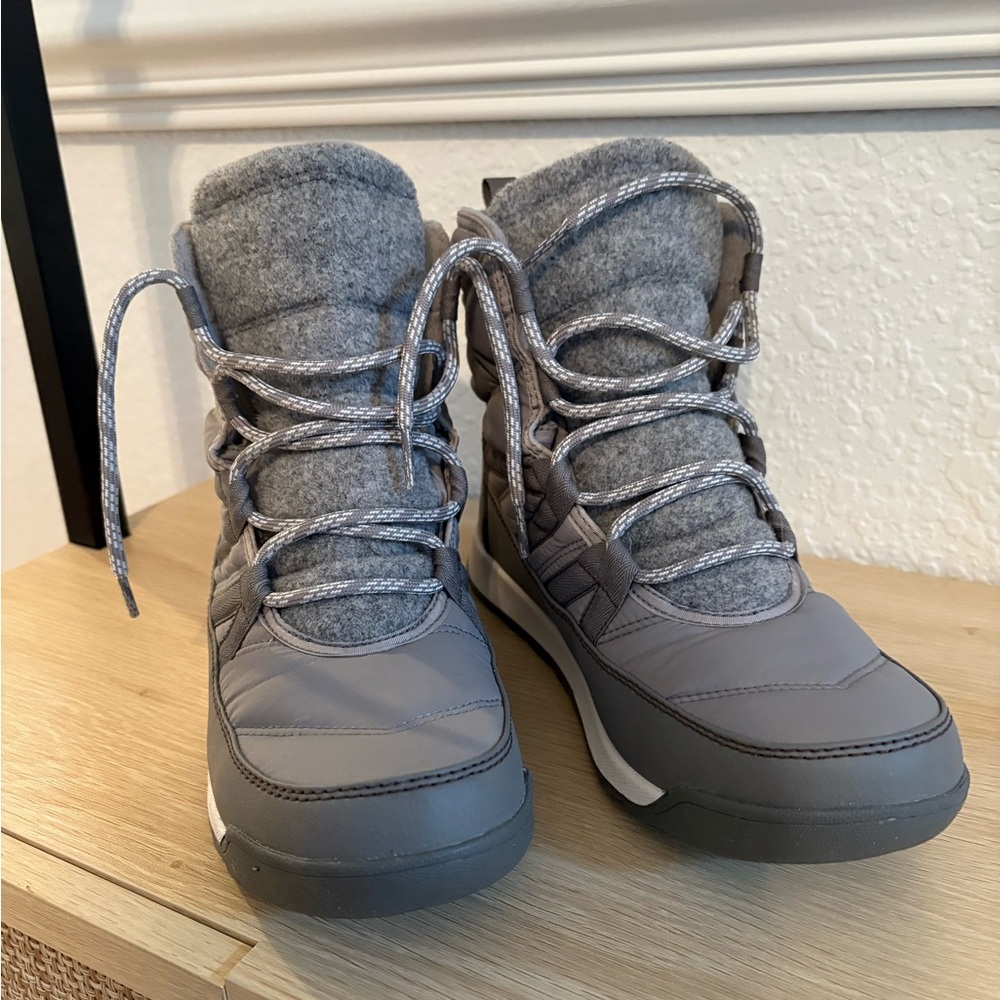 Women’s Gray Winter Sorel Lace-Up Boots